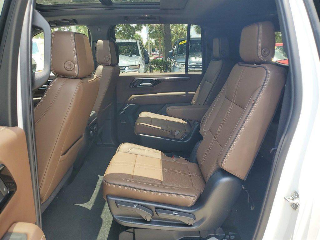 new 2025 Chevrolet Suburban car, priced at $81,947