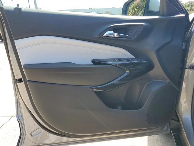 new 2025 Chevrolet Trax car, priced at $25,585
