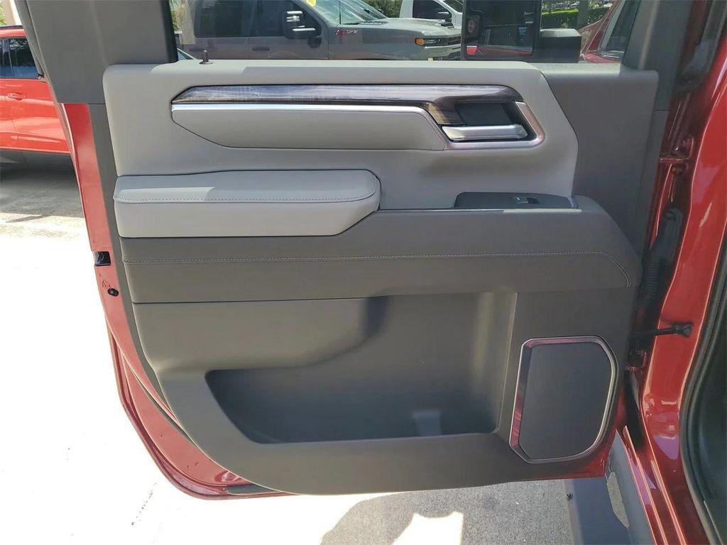 new 2025 Chevrolet Silverado 2500 car, priced at $73,649