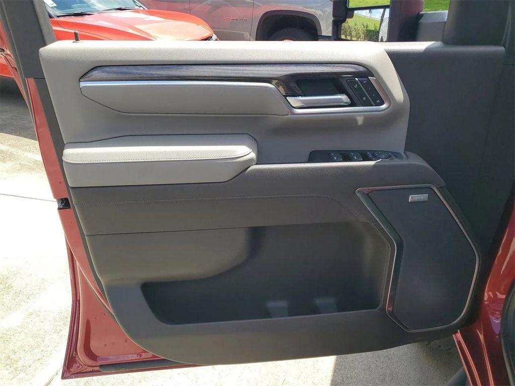 new 2025 Chevrolet Silverado 2500 car, priced at $73,649