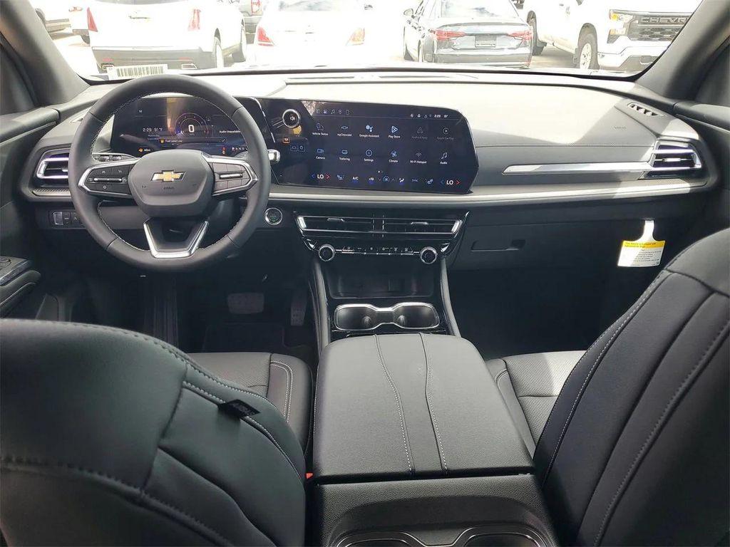new 2026 Chevrolet Traverse car, priced at $47,765
