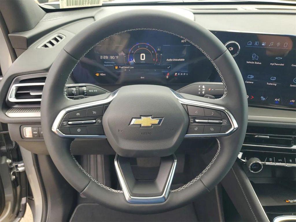new 2026 Chevrolet Traverse car, priced at $47,765