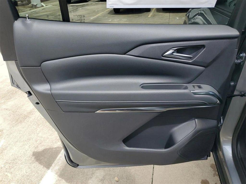 new 2026 Chevrolet Traverse car, priced at $47,765