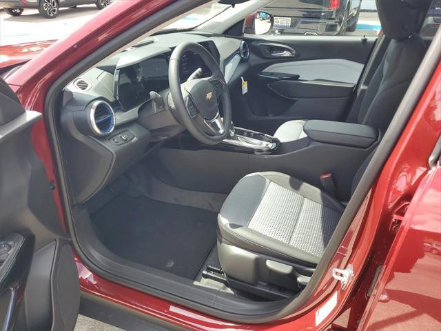 new 2025 Chevrolet Trax car
