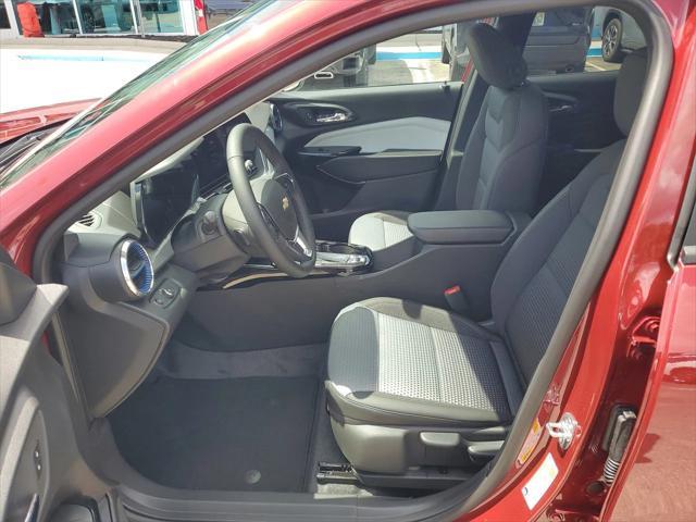 new 2025 Chevrolet Trax car
