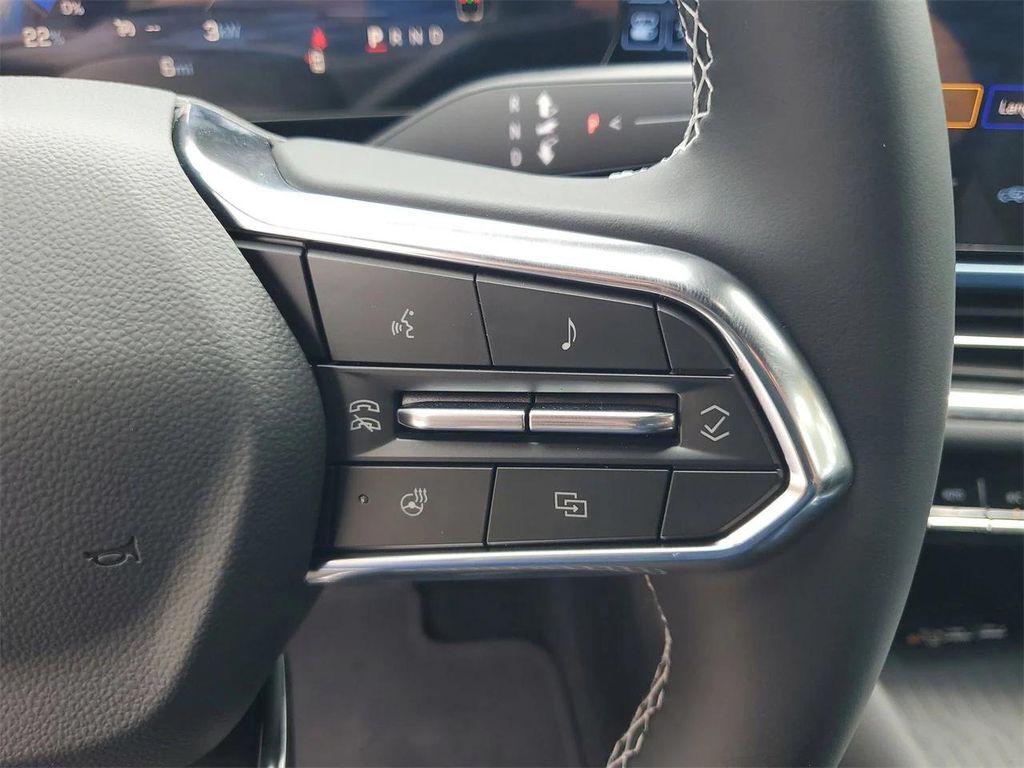 new 2025 Chevrolet Equinox EV car, priced at $43,085