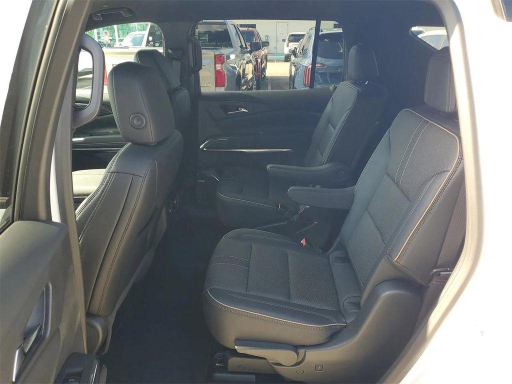 new 2026 Chevrolet Traverse car, priced at $58,285