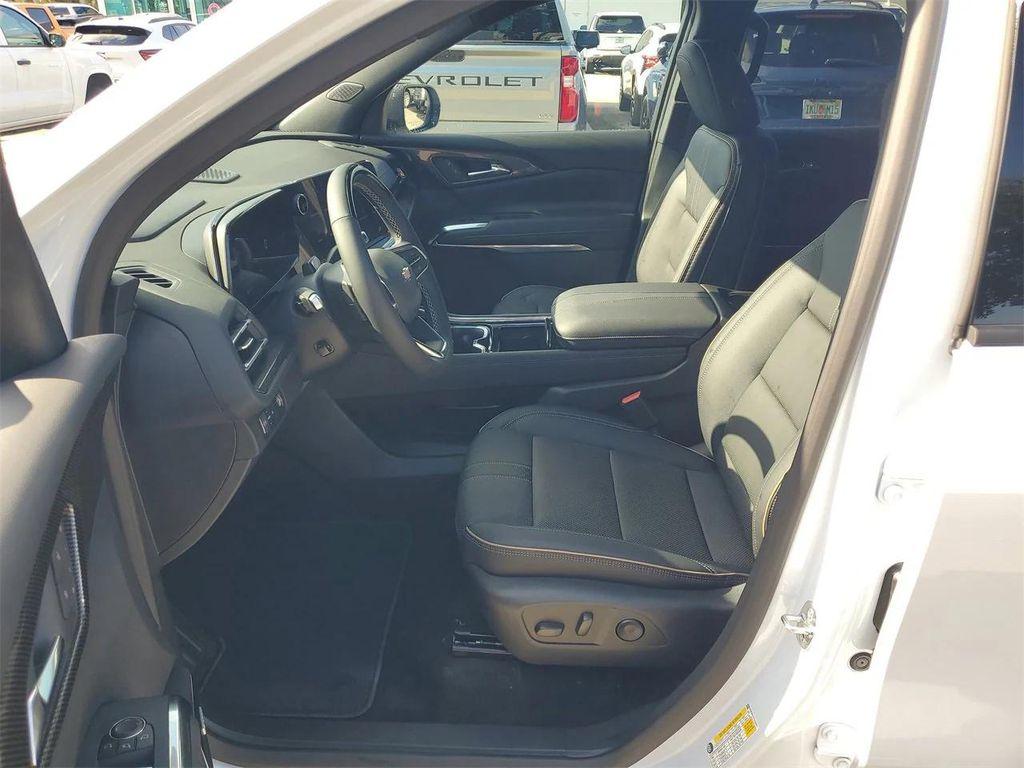 new 2026 Chevrolet Traverse car, priced at $58,285