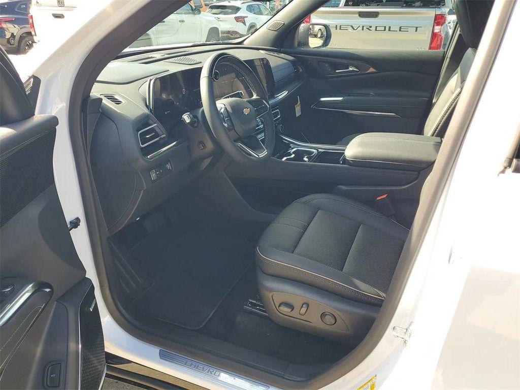 new 2026 Chevrolet Traverse car, priced at $58,285