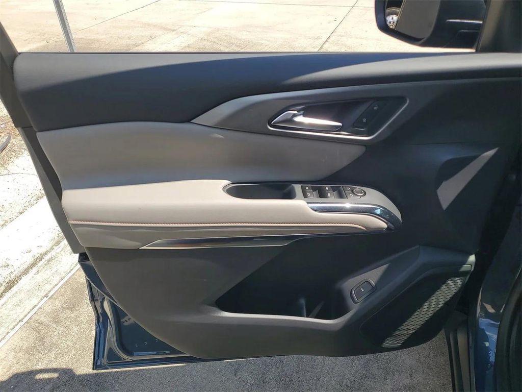 new 2026 Chevrolet Traverse car, priced at $45,540