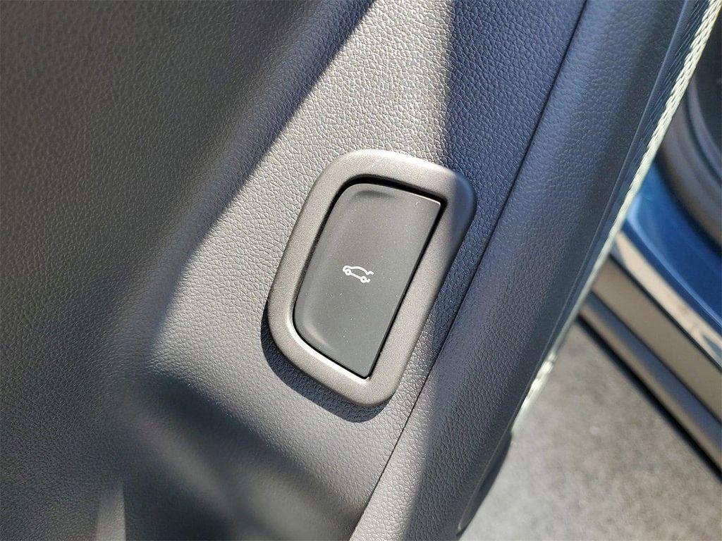new 2026 Chevrolet Traverse car, priced at $45,540