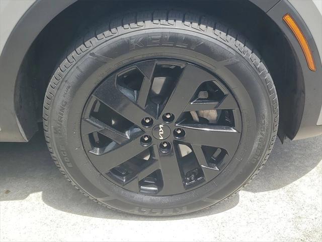 used 2022 Kia Sorento car, priced at $26,991