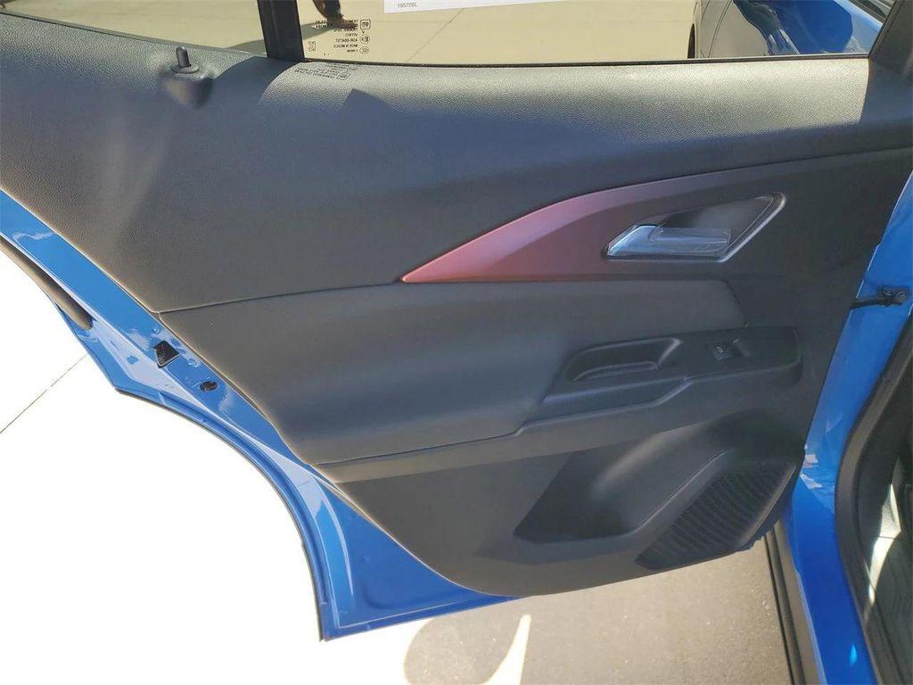 new 2025 Chevrolet Equinox EV car