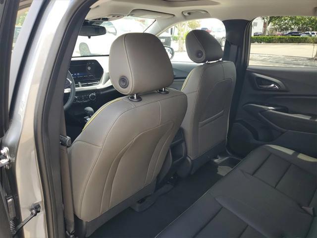 new 2025 Chevrolet Trax car, priced at $25,085