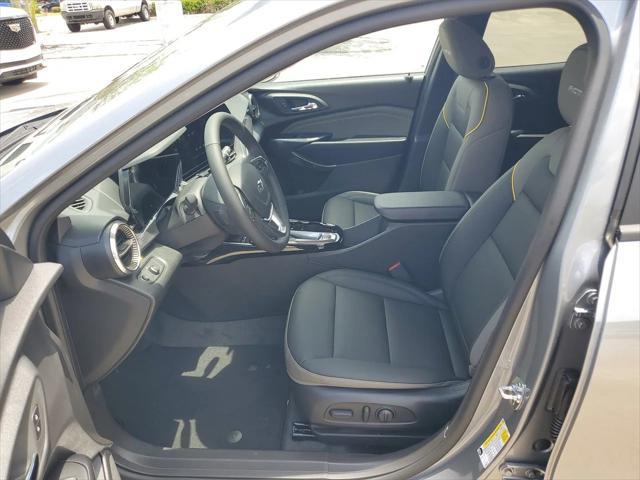 new 2025 Chevrolet Trax car, priced at $25,085