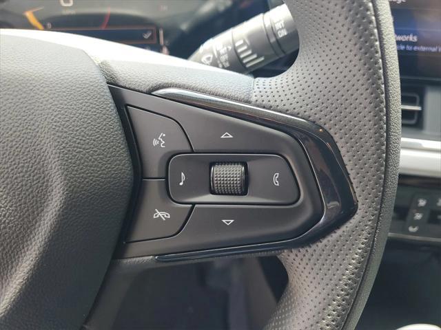 new 2025 Chevrolet Trax car, priced at $21,895