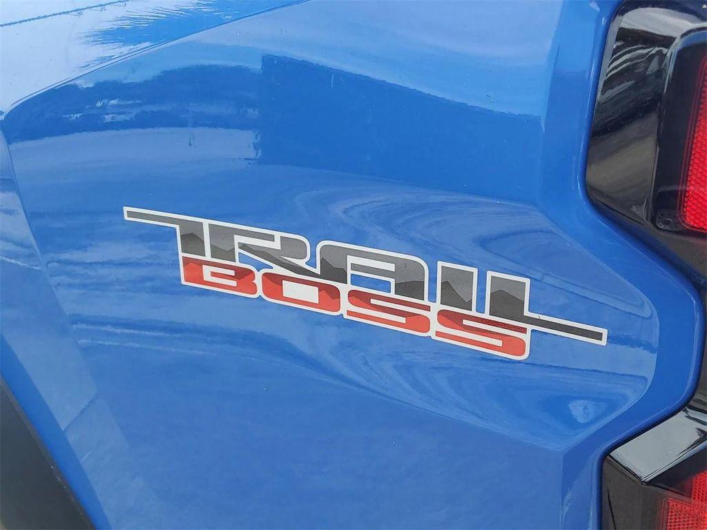 new 2026 Chevrolet Colorado car, priced at $38,995