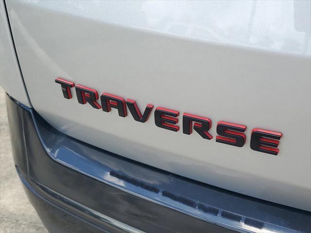used 2021 Chevrolet Traverse car, priced at $26,692