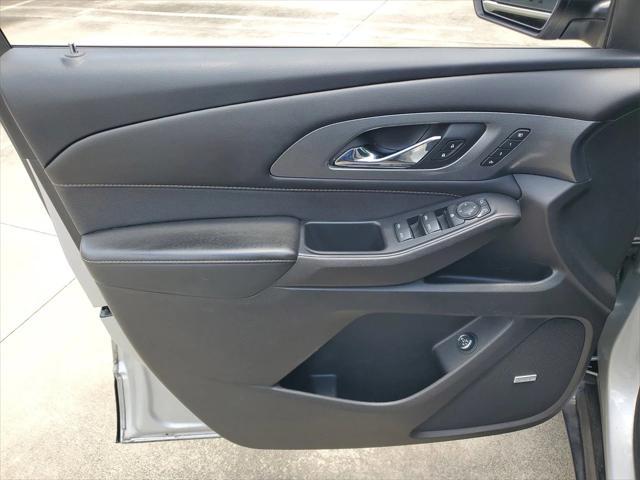 used 2021 Chevrolet Traverse car, priced at $26,692