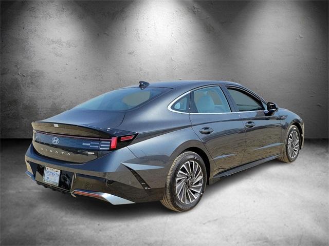 new 2025 Hyundai Sonata Hybrid car, priced at $37,135