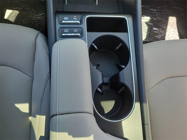 new 2025 Hyundai Sonata Hybrid car, priced at $37,960