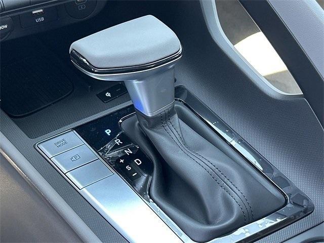 new 2025 Hyundai Elantra car, priced at $24,120