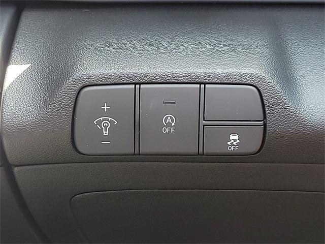new 2025 Hyundai Elantra car, priced at $23,535