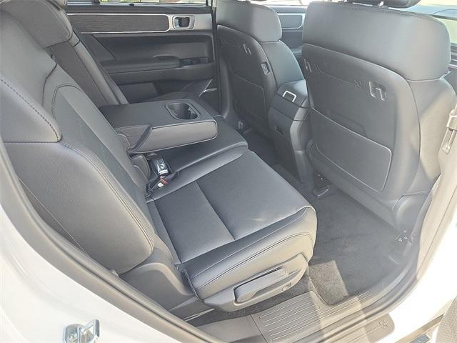 new 2025 Hyundai SANTA FE HEV car, priced at $43,375