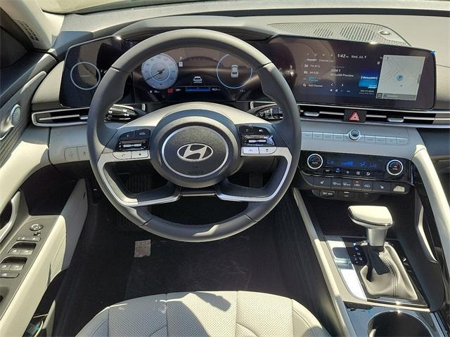 new 2025 Hyundai Elantra car, priced at $27,090