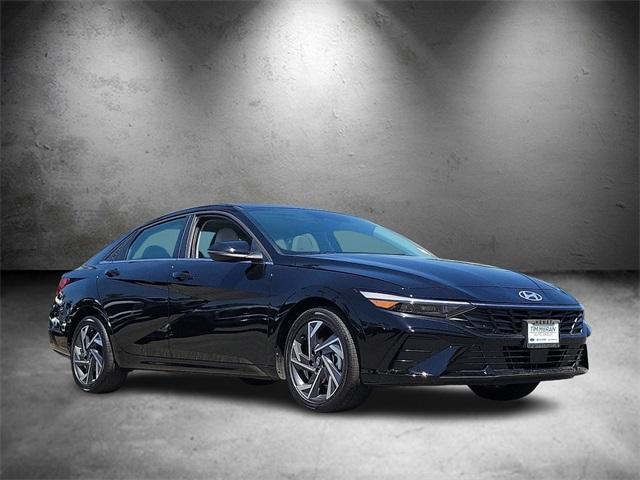 new 2025 Hyundai Elantra car, priced at $27,090
