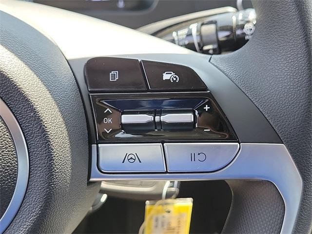 new 2025 Hyundai Elantra car, priced at $23,620