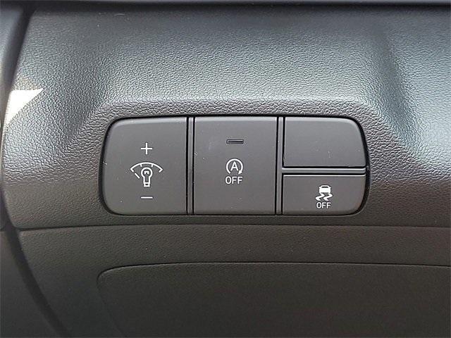 new 2025 Hyundai Elantra car, priced at $24,120