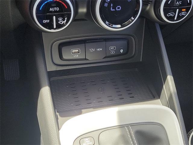 new 2025 Hyundai Venue car, priced at $24,634