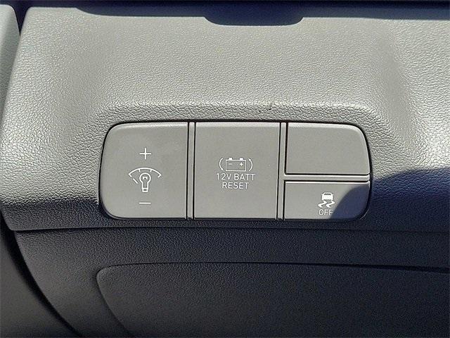 new 2025 Hyundai ELANTRA HEV car, priced at $26,715