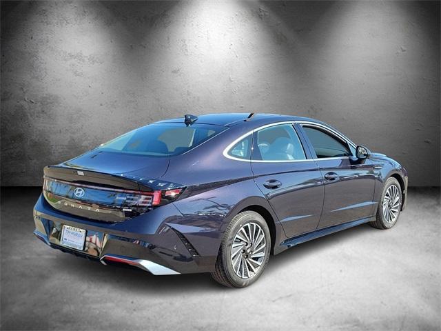 new 2025 Hyundai Sonata Hybrid car, priced at $37,605