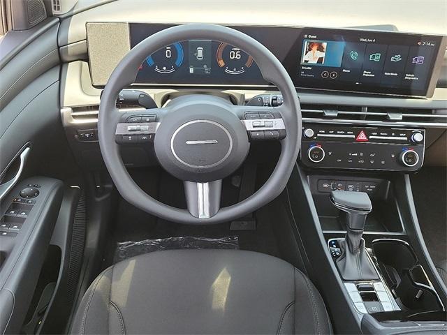 new 2025 Hyundai Tucson car, priced at $30,610