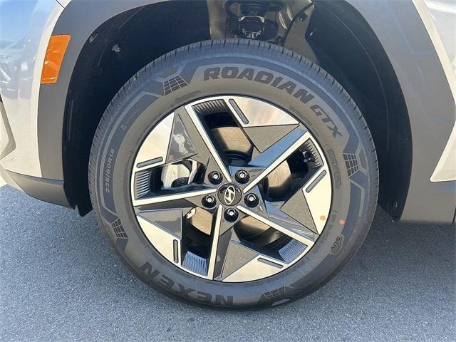new 2025 Hyundai TUCSON Hybrid car, priced at $37,204