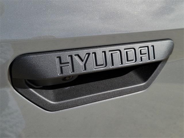 new 2025 Hyundai Santa Cruz car, priced at $32,255