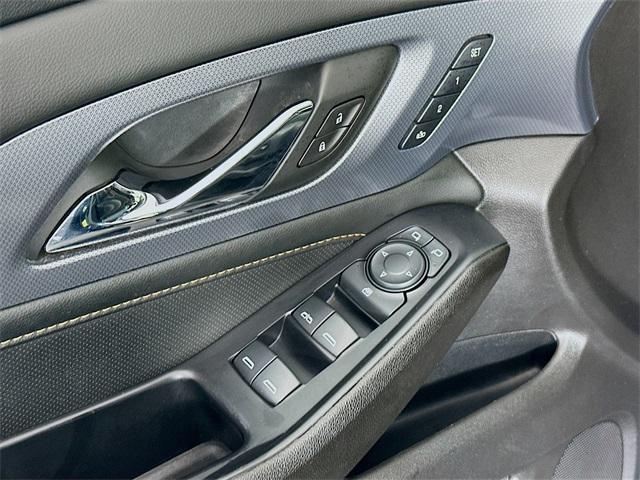 used 2021 Chevrolet Traverse car, priced at $31,883