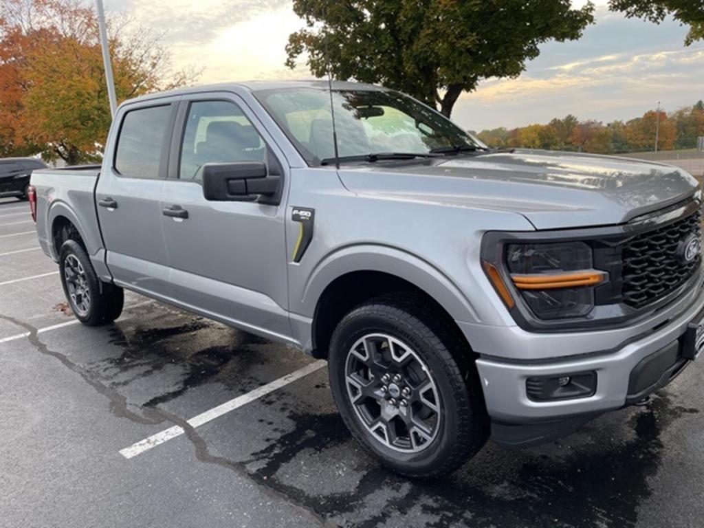 new 2024 Ford F-150 car, priced at $44,072