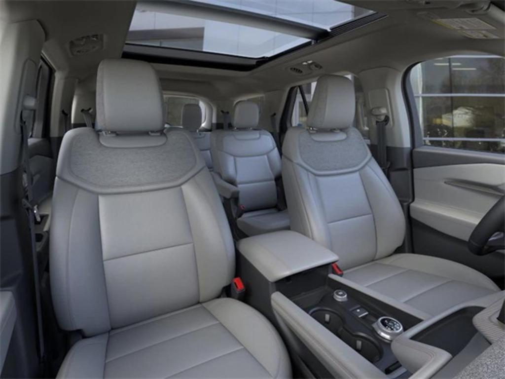 new 2025 Ford Explorer car, priced at $44,706