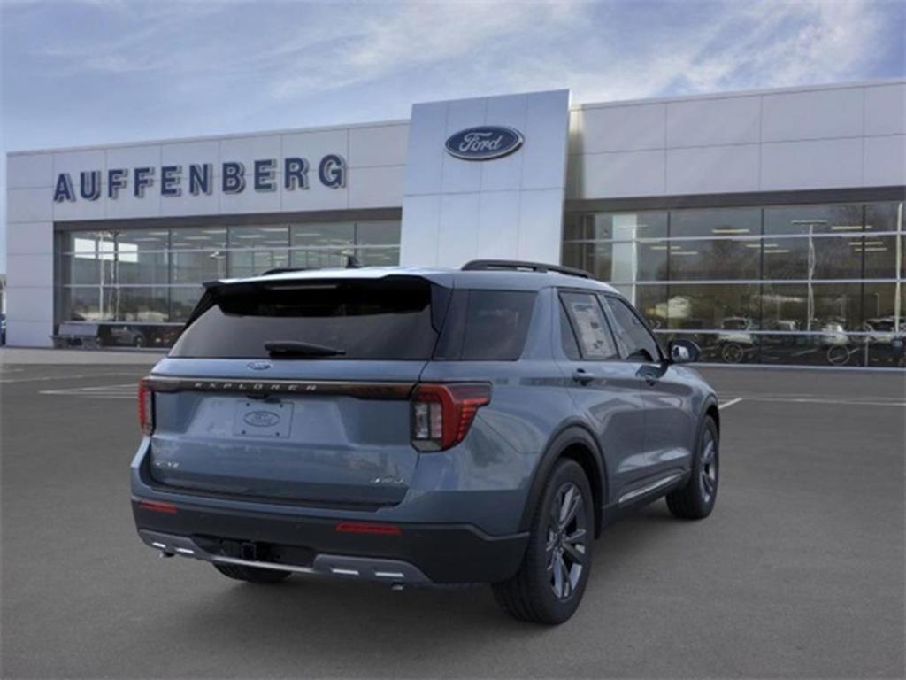new 2025 Ford Explorer car, priced at $44,706