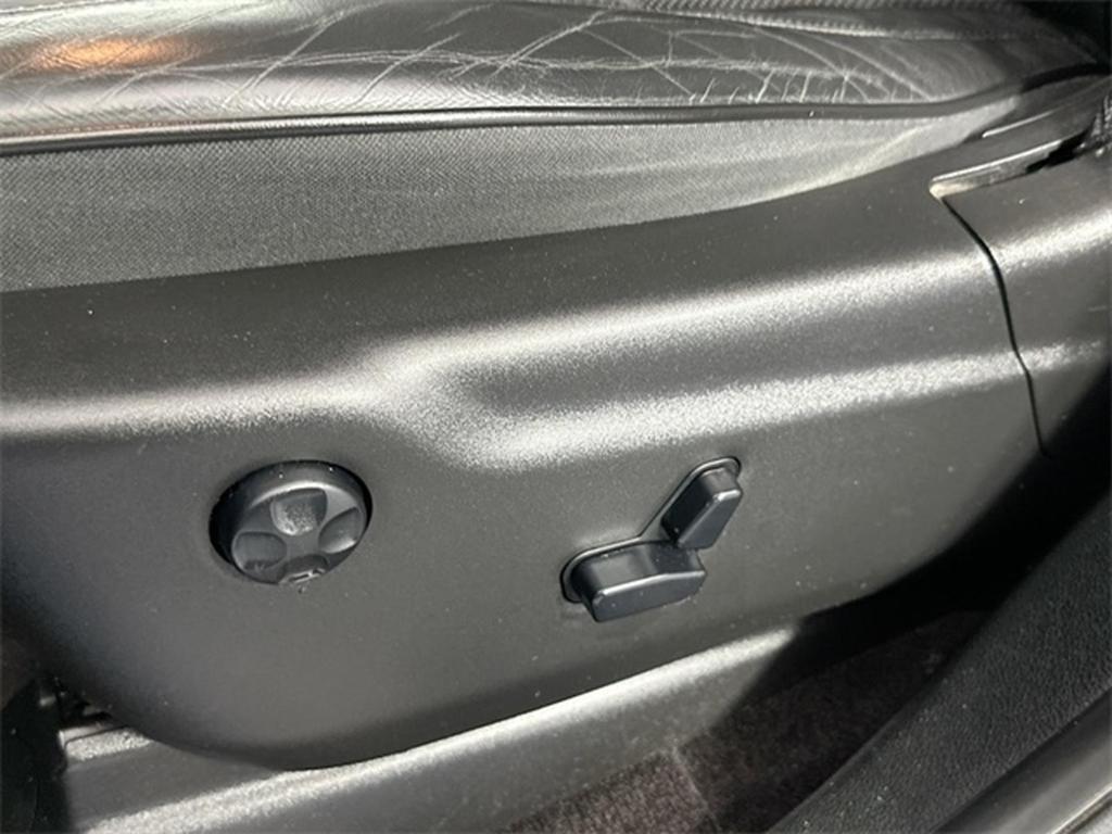 used 2018 Jeep Grand Cherokee car, priced at $17,998