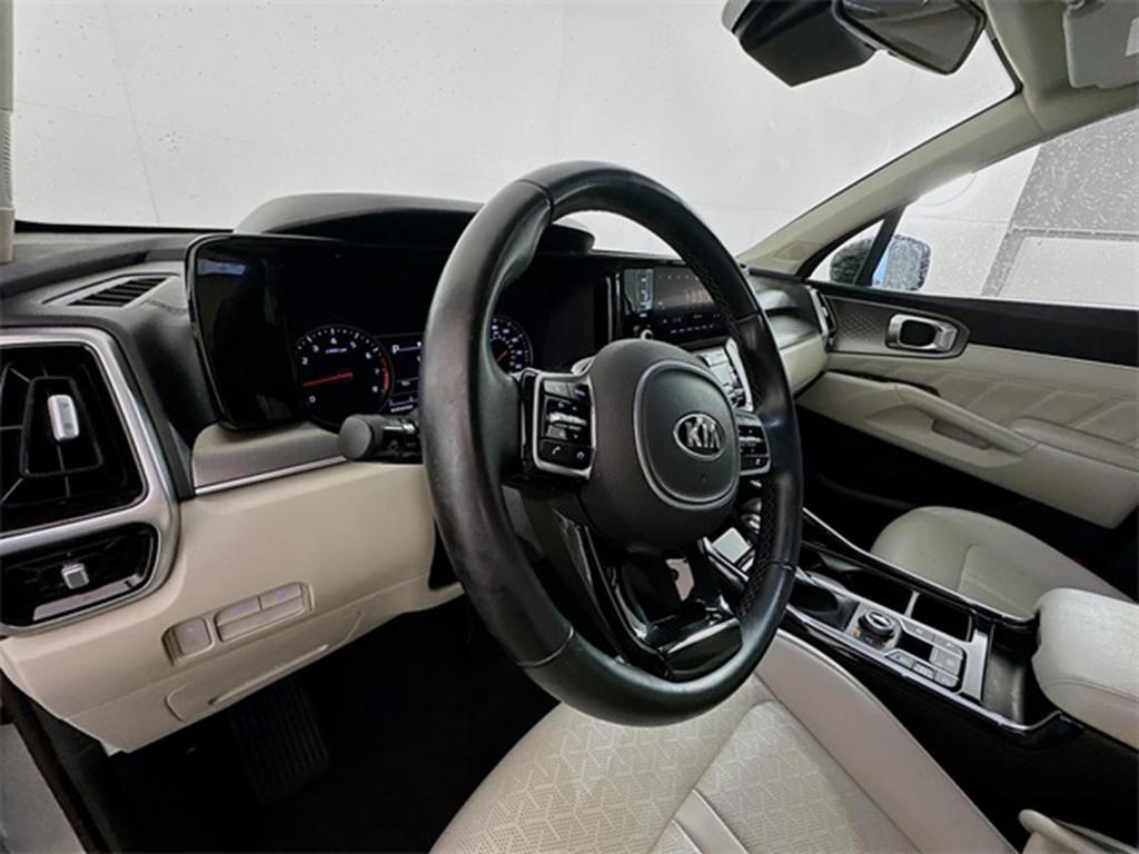 used 2021 Kia Sorento car, priced at $27,399