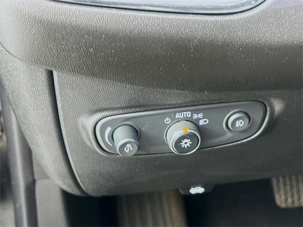 used 2020 Chevrolet Equinox car, priced at $17,998