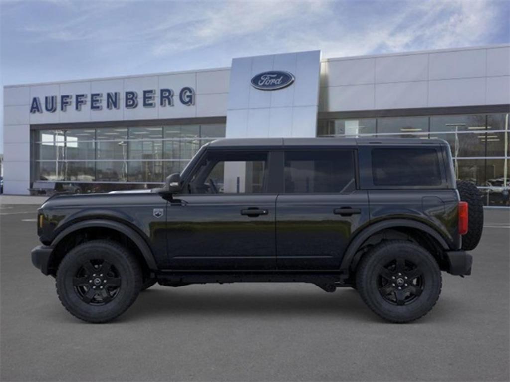 new 2025 Ford Bronco car, priced at $43,554