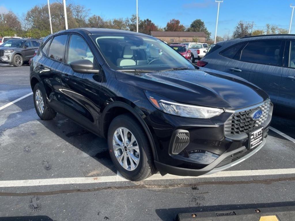 new 2025 Ford Escape car, priced at $29,621