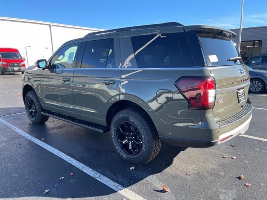 new 2024 Ford Expedition car, priced at $72,284