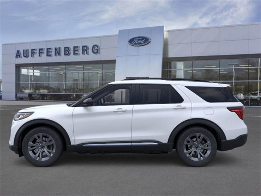 new 2025 Ford Explorer car, priced at $45,662