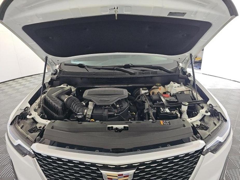 used 2021 Cadillac XT6 car, priced at $32,999